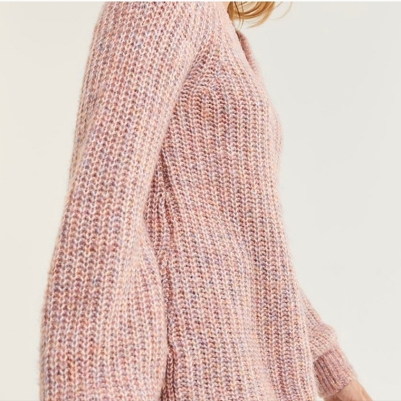 Reitmans v-neck sweater - Picture 2 of 7